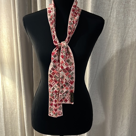 Louis Vuitton head scarf sash - Picture 5 of 5